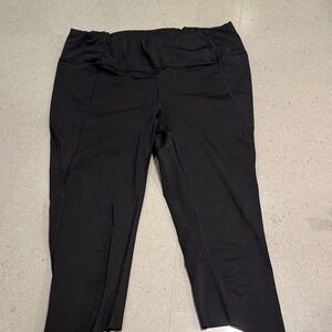 Athleta Black Cropped Leggings
